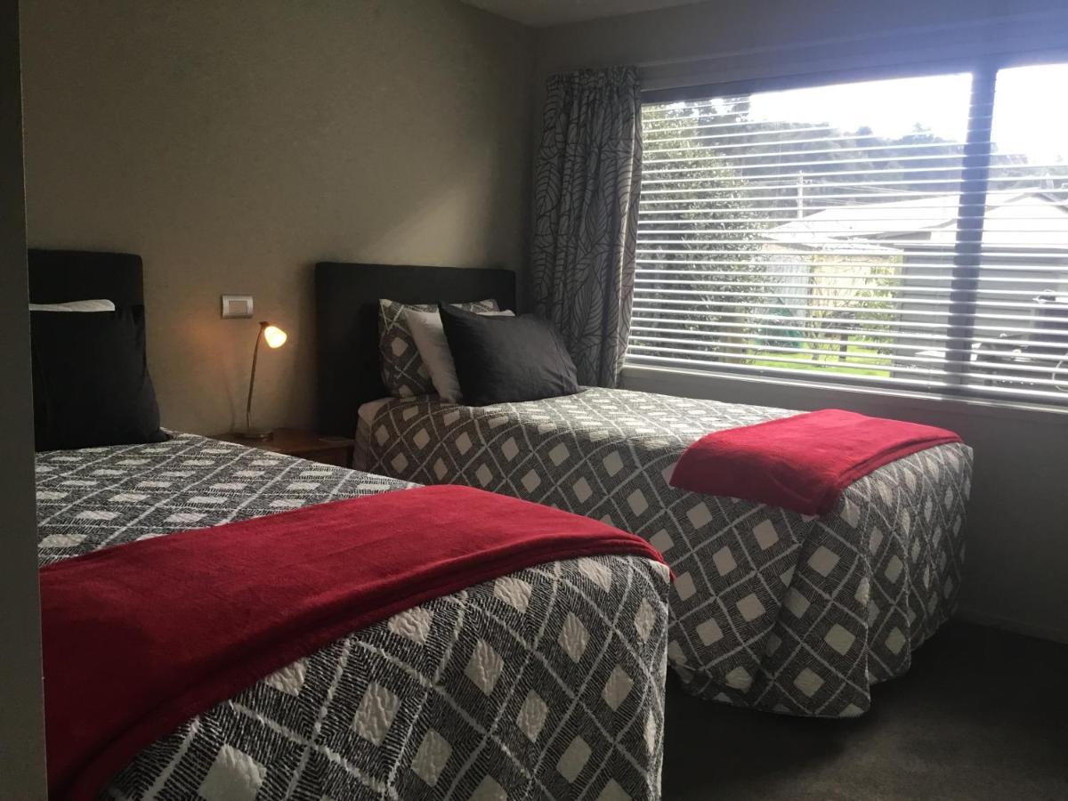 Bay Breeze Accommodation Cooks Beach Buitenkant foto