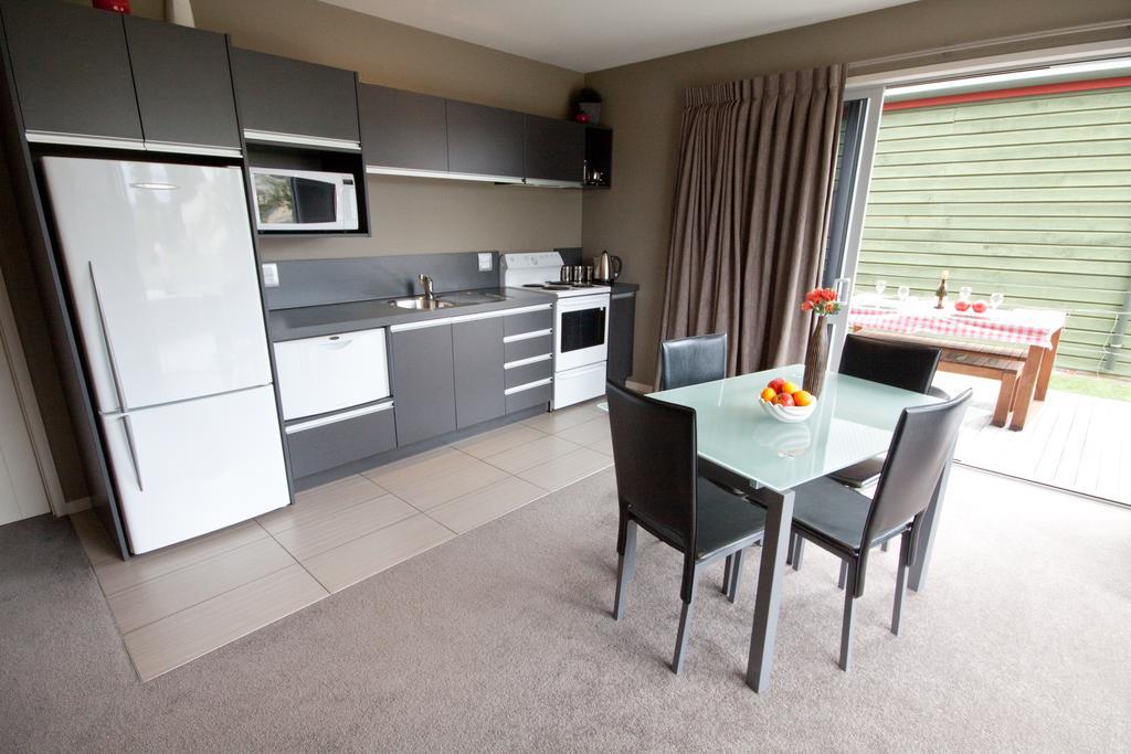 Bay Breeze Accommodation Cooks Beach Buitenkant foto