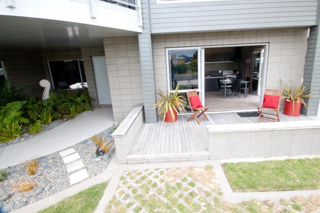 Bay Breeze Accommodation Cooks Beach Buitenkant foto